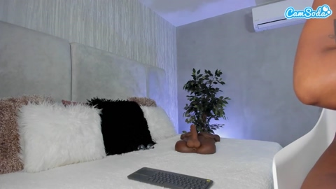 lauracriistina CamSoda 05-03-2023